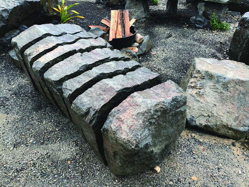 庭石・景石シリーズvol.1（カナディアン・グレイ・バサルト・スキン