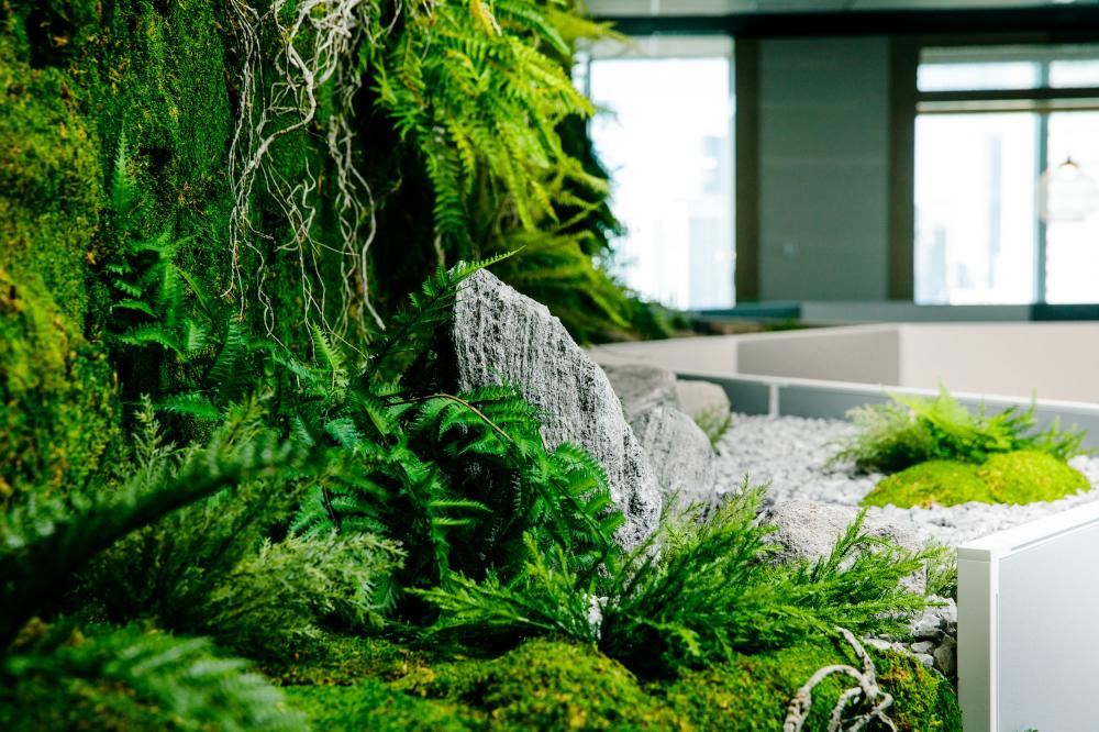 フェザーロック｜据える・置く（ロッカリー）｜自然石などのマテリアル