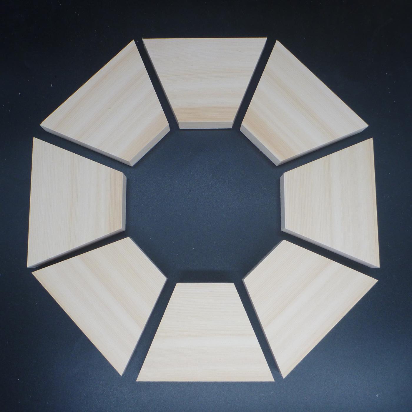 仏像彫刻用木材 台座 八角形 KOCTAGON-3 縦194×横194×厚み19 – 大阪木楽屋