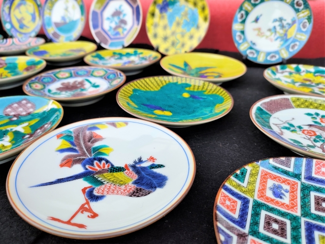 九谷焼ってどんな焼き物？歴史、特徴、見分け方を徹底解説 | 食器