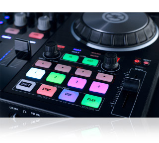 NATIVE INSTRUMENTS TRAKTOR KONTROL S4 MK2の紹介です。