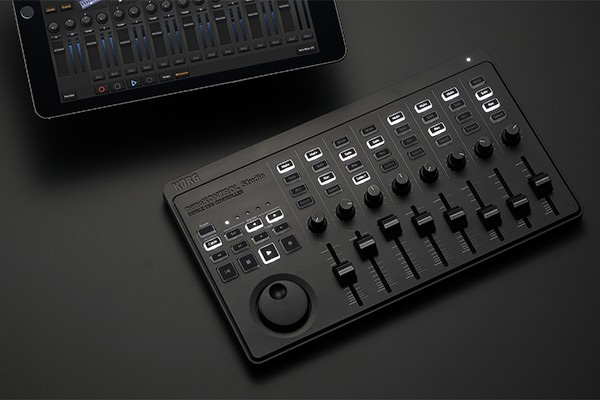 コンパクトな高機能MIDIコントローラー、KORGのnanoKONTROL Studioをご