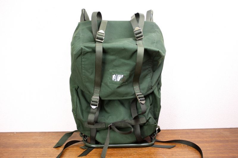 スウェーデン軍 バックパック リュックサック フレーム付き - 北欧