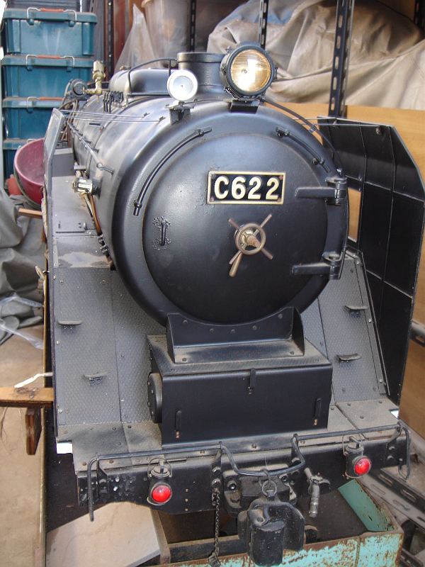 5インチゲージC62形蒸気機関車 「C62 2」のプレートをつける – 趣味の部屋