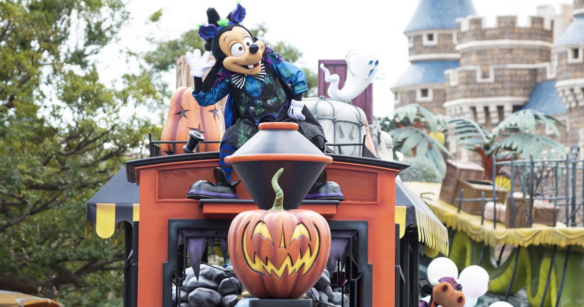 東京ディズニーランド「ディズニー・ハロウィーン」2022のパレード