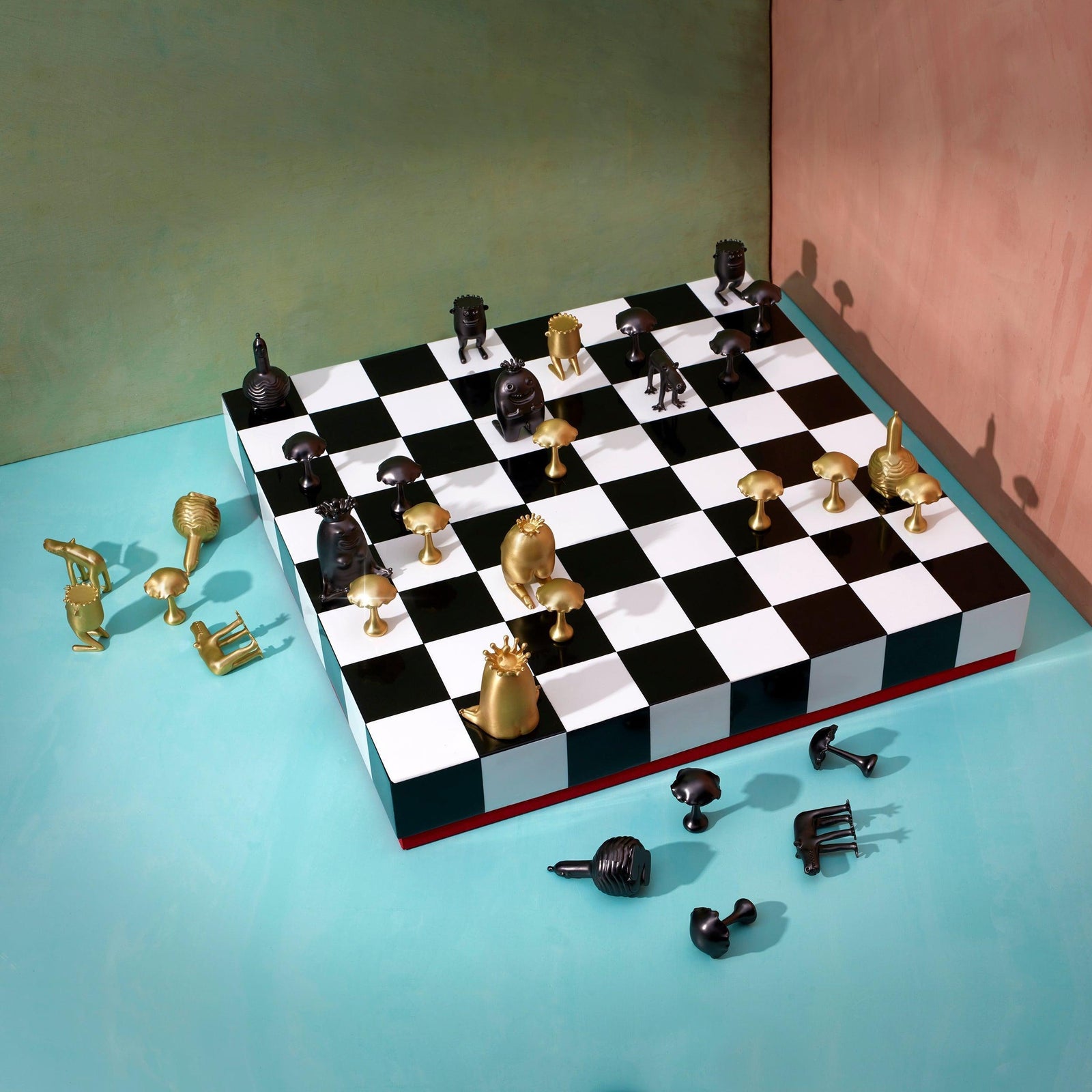 Haas Chess Set - L'OBJET