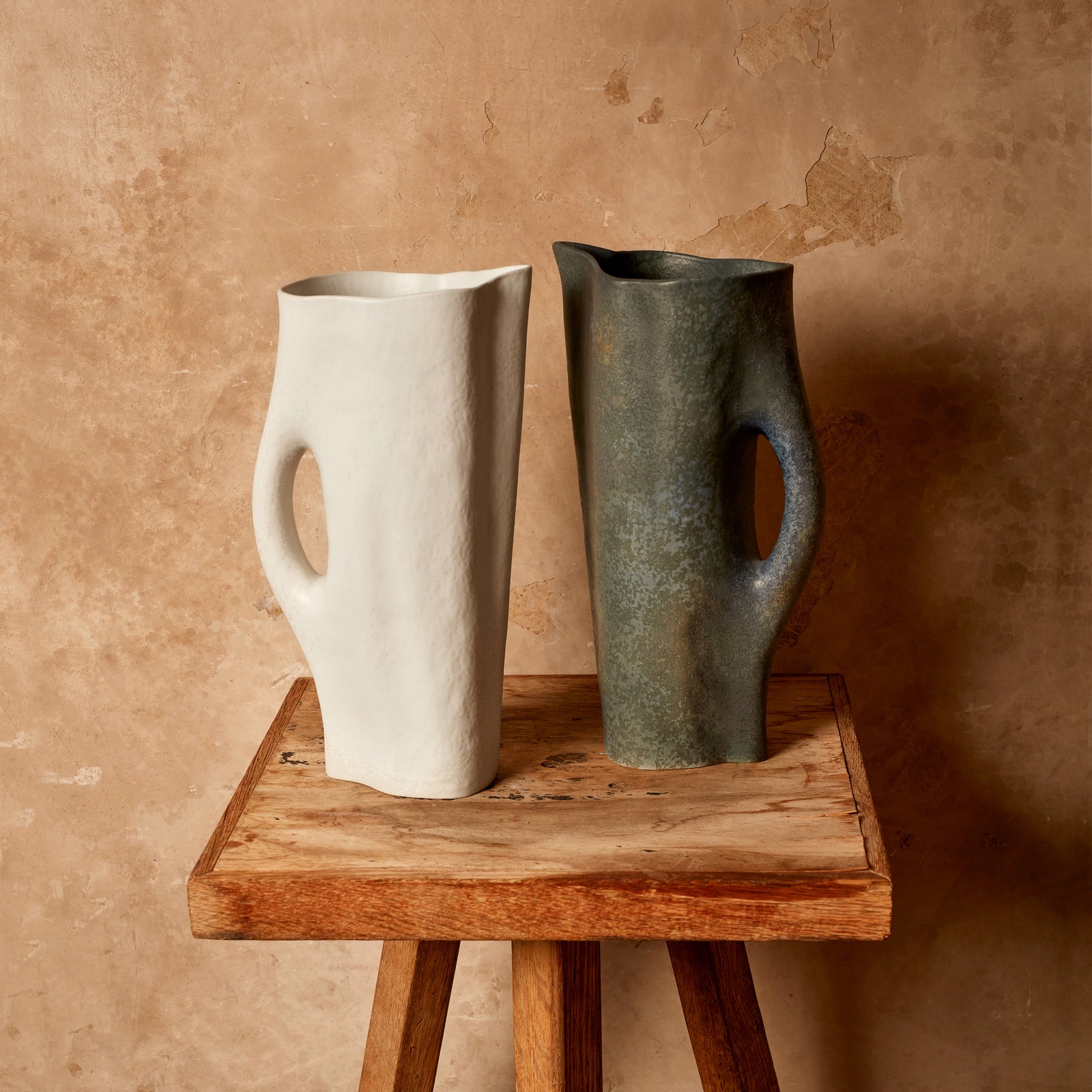 Timna Pitcher - Aged Iron - L'OBJET