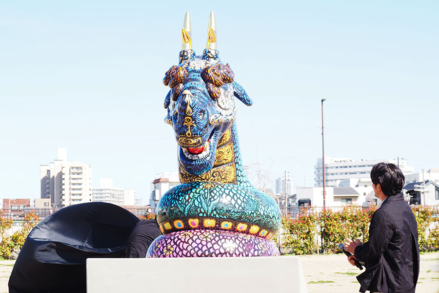 大阪・此花区に3m超えの「大型アート作品」、込められた思いは