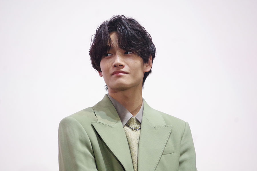 Aぇ！佐野晶哉、平泉成からの評価に照れ「頑張ろうって思う」 | Lmaga.jp