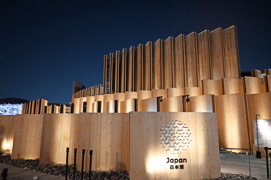 万博・日本館の「実は…」建築に焦点あてた貴重なツアー密着 | Lmaga.jp