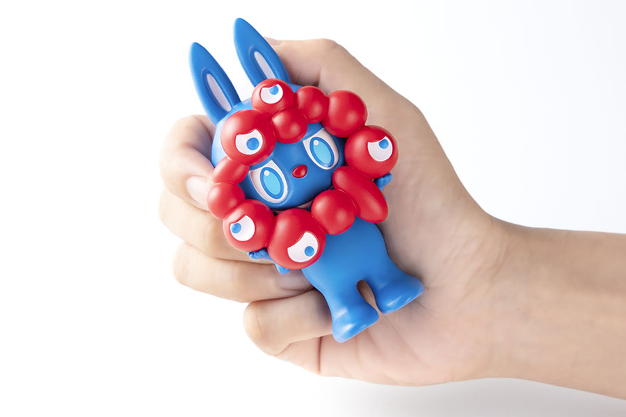 とんでもないコラボ…万博限定「ラブブ×ミャクミャク」新グッズ誕生