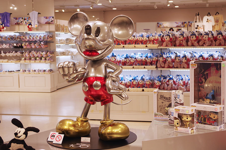 手に入るのはここだけ、ディズニーと阪急うめだ本店の夢のコラボ