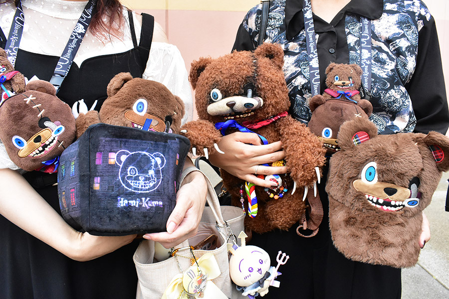 グッズは売り切れ続出…USJ騒がすハミクマ、人気の秘密は？ | Lmaga.jp