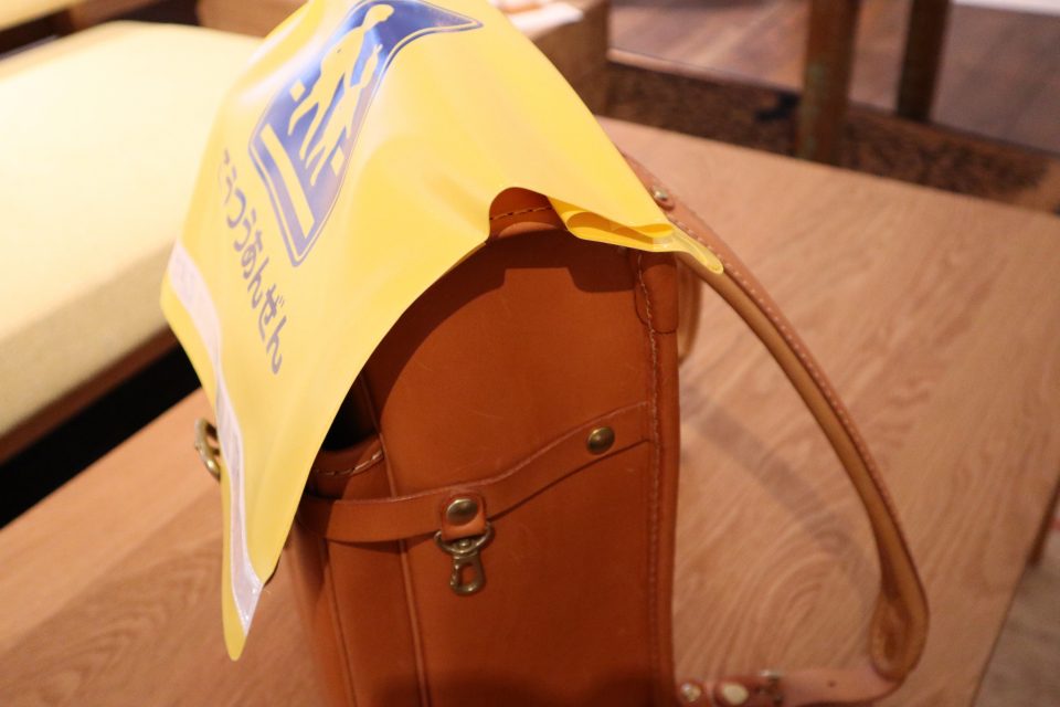 conosaki ランドセルカバーの取り付け方 交通安全カバーの付け方（全