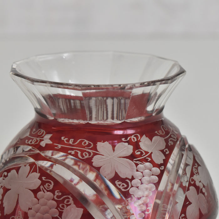 ヴィンテージボヘミアンガラス フラワーベース — Loane Interior