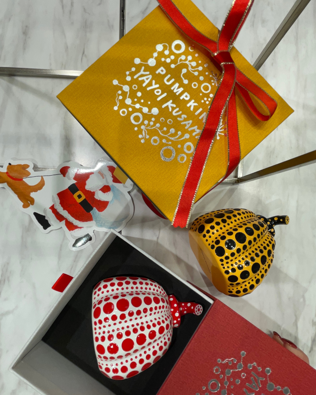 アートグッズ紹介】今週はロングセラーの草間彌生グッズに奈良美智