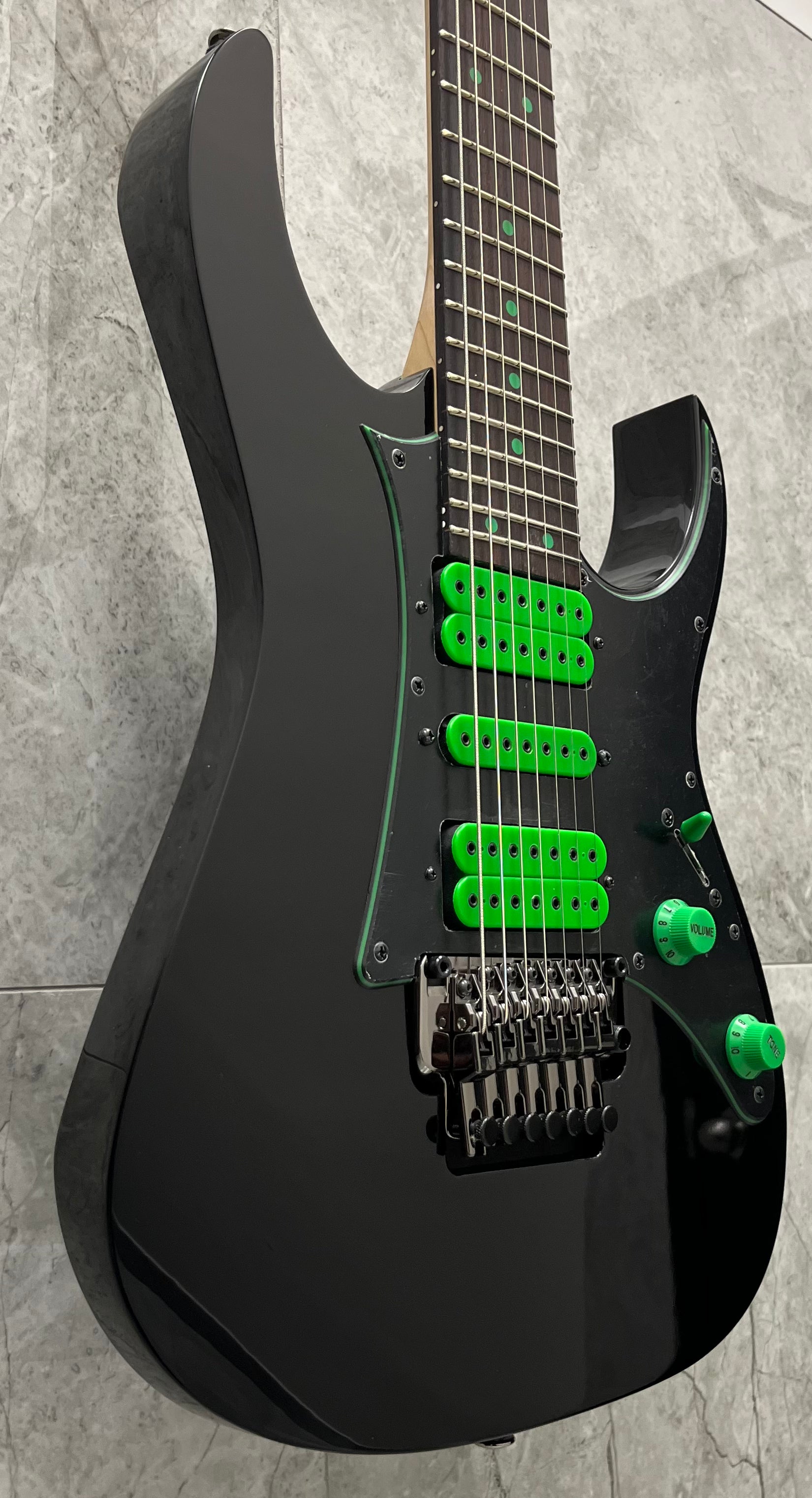 Ibanez UV70PBK Jem / Universe Steve Vai 7 String Signature Model
