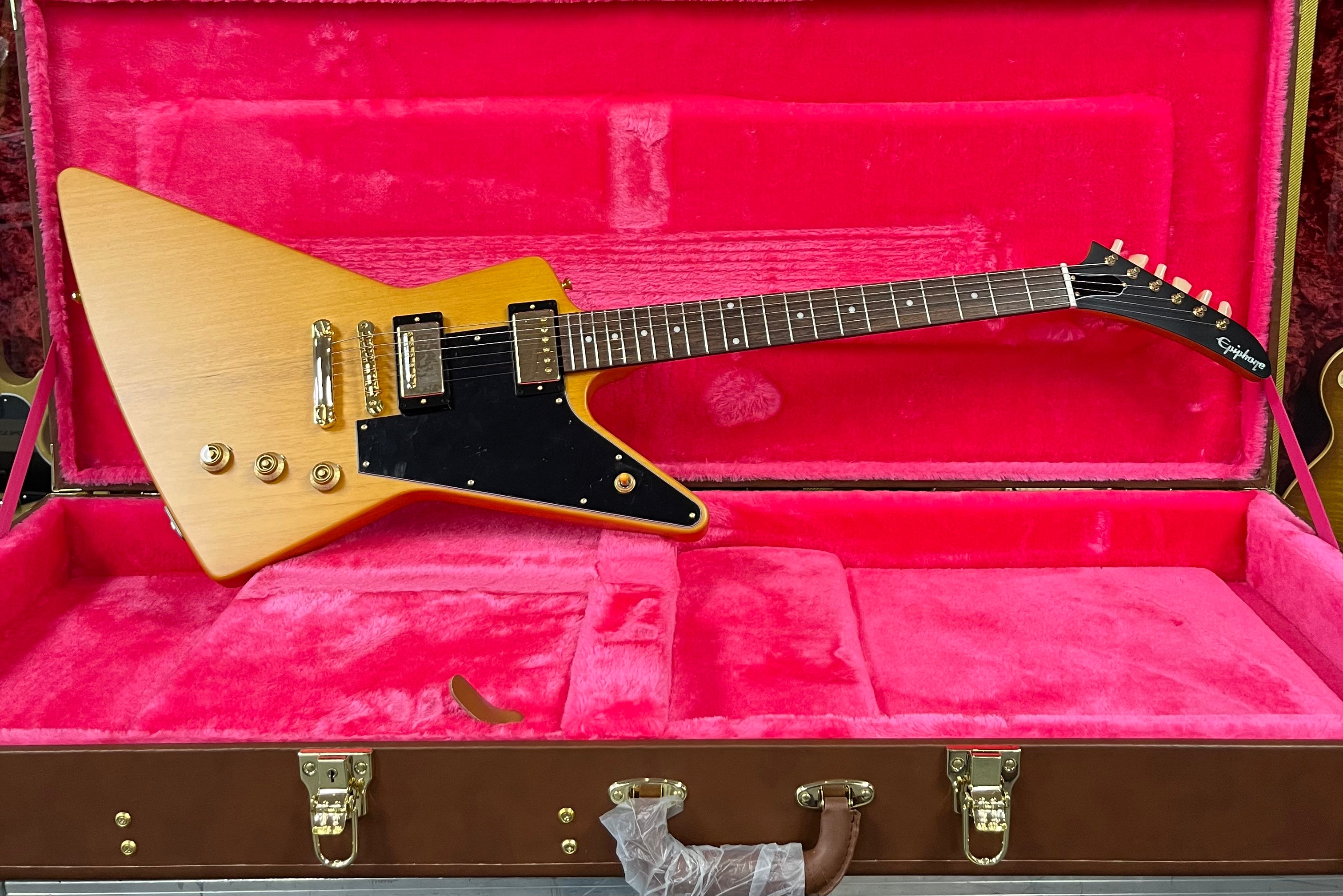 Epiphone Gibson Custom Shop Inspired 1958 Korina Explorer Black