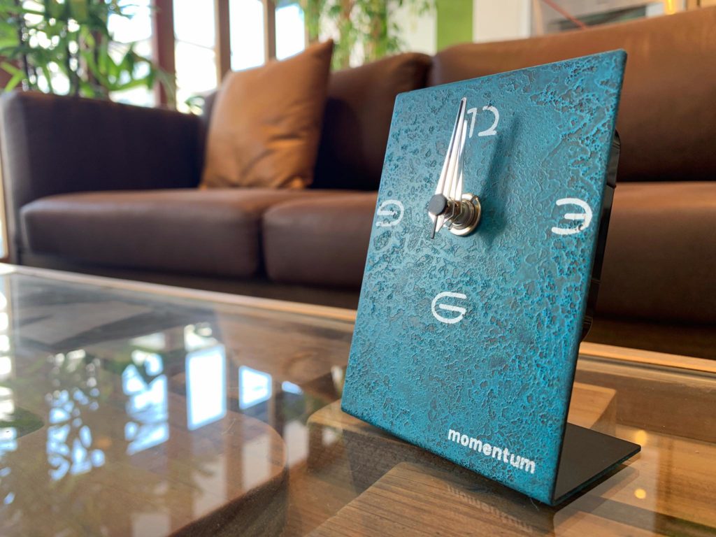 魅惑の青銅色♪アンティーク風なアナログ置時計＆壁掛け時計