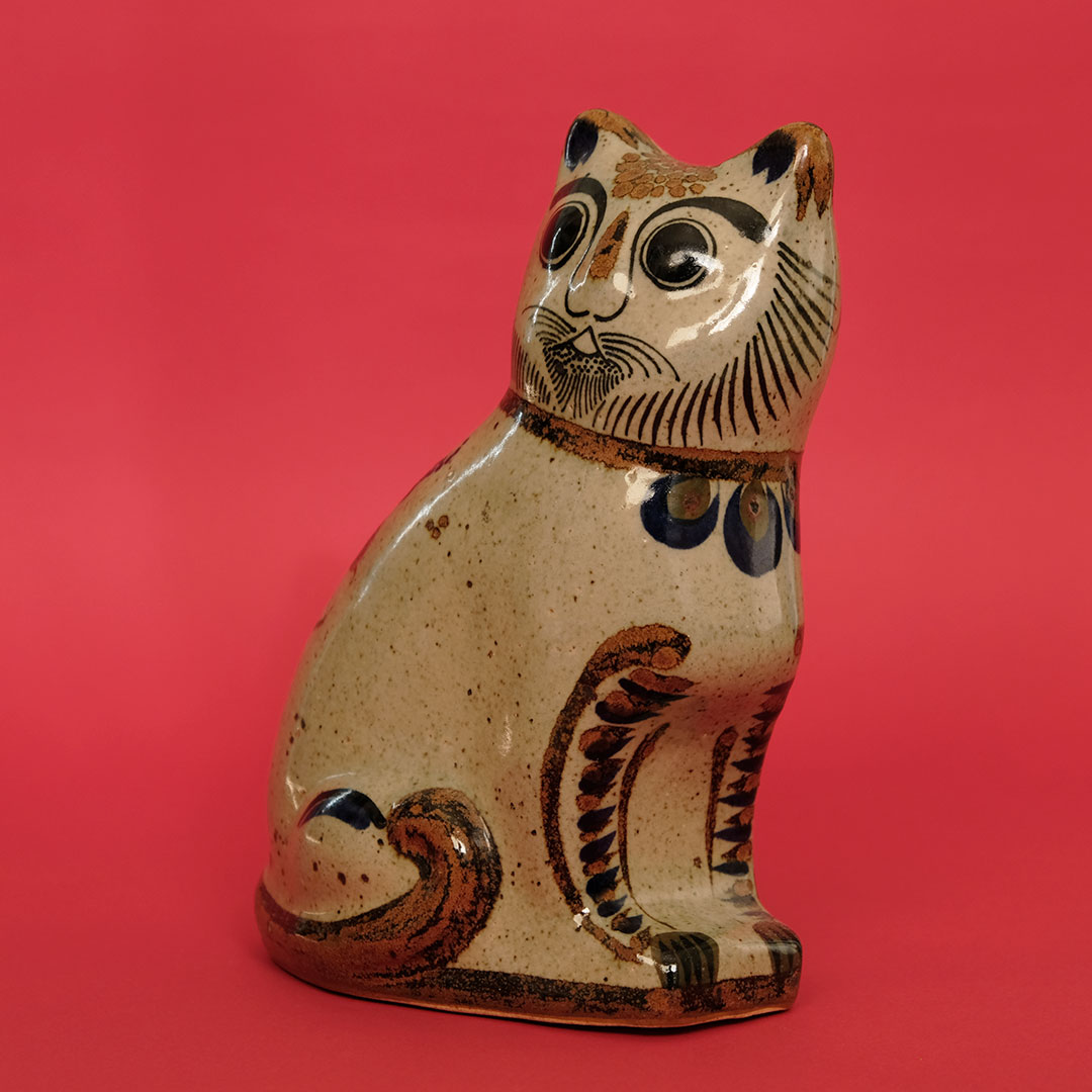 猫 置物（トナラ焼）- LABRAVA [メキシコ 民芸 フォークアート 雑貨]