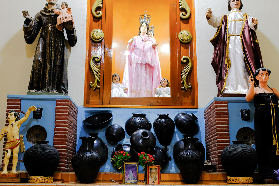 黒陶の4つベル「エスキールラ」- LABRAVA [メキシコ 民芸 フォーク