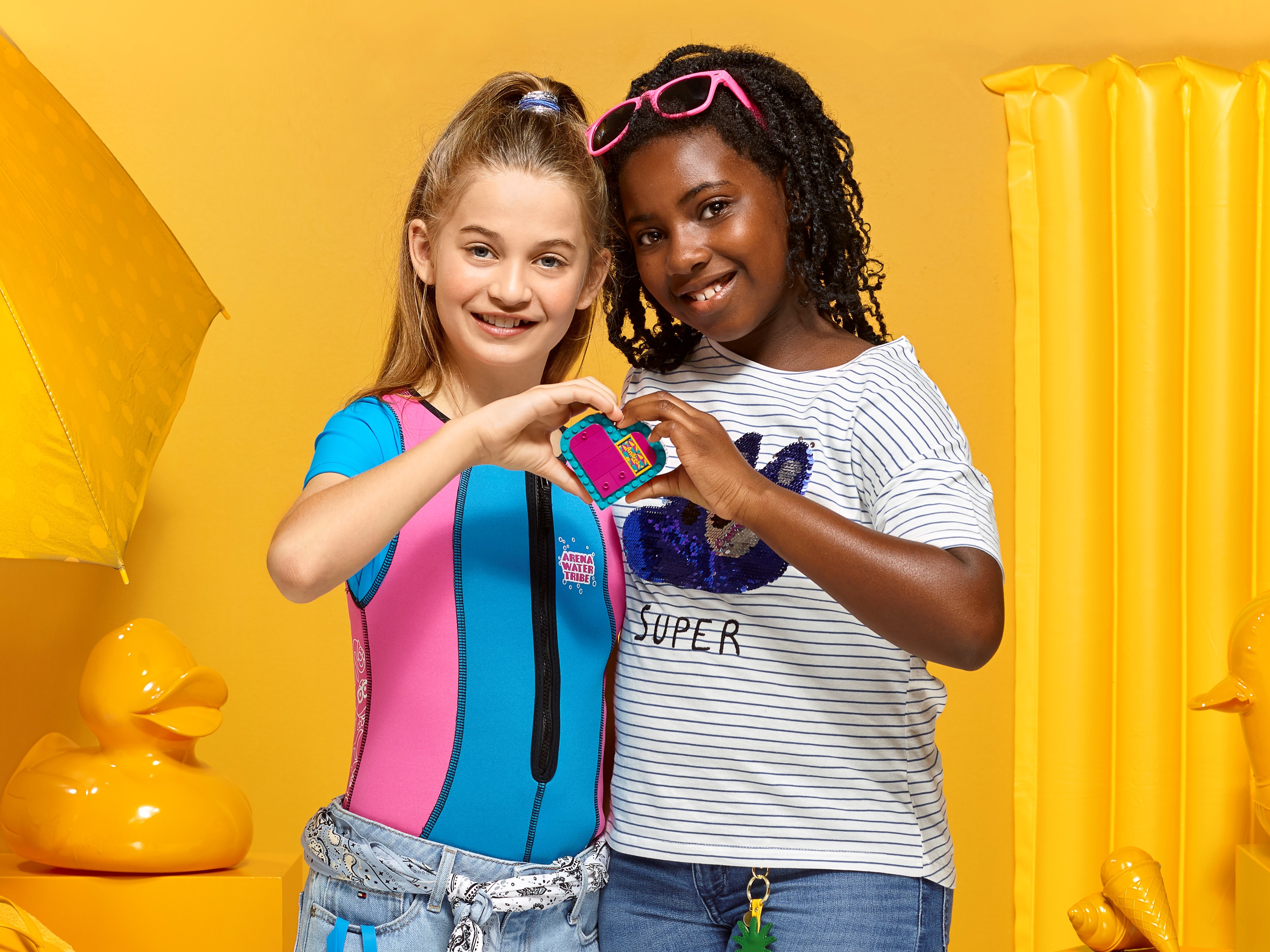 Andrea's Summer Heart Box 41384 | Friends | Buy online at the