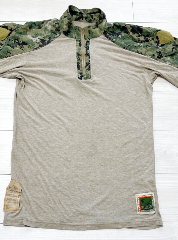 米軍実物 FROG US NAVY, AOR2 コンバットシャツ TYPEIII M-LONG CRYE