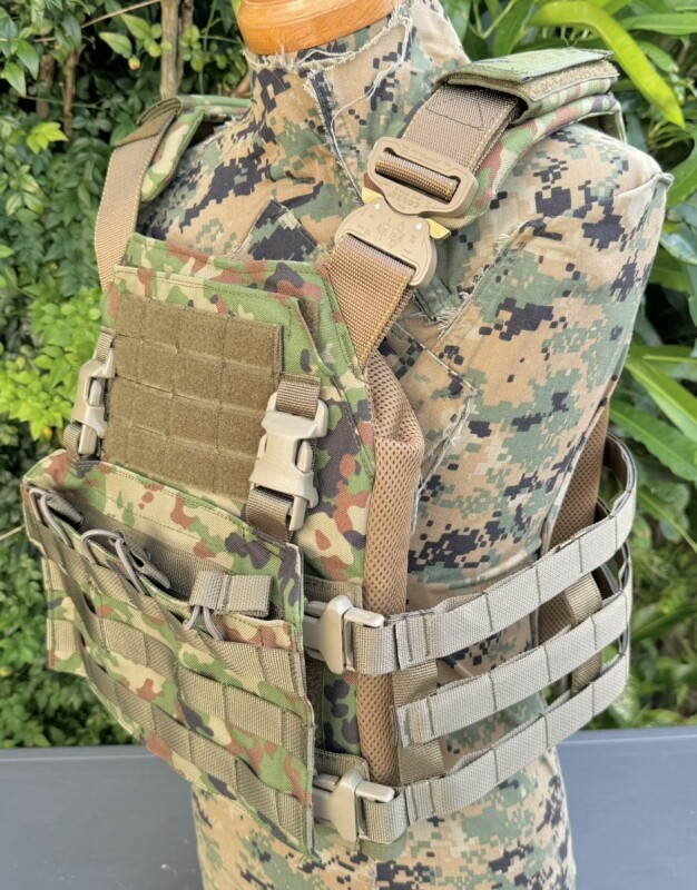 陸上自衛隊 新型オードナンス 陸自迷彩パターン プレートキャリア L