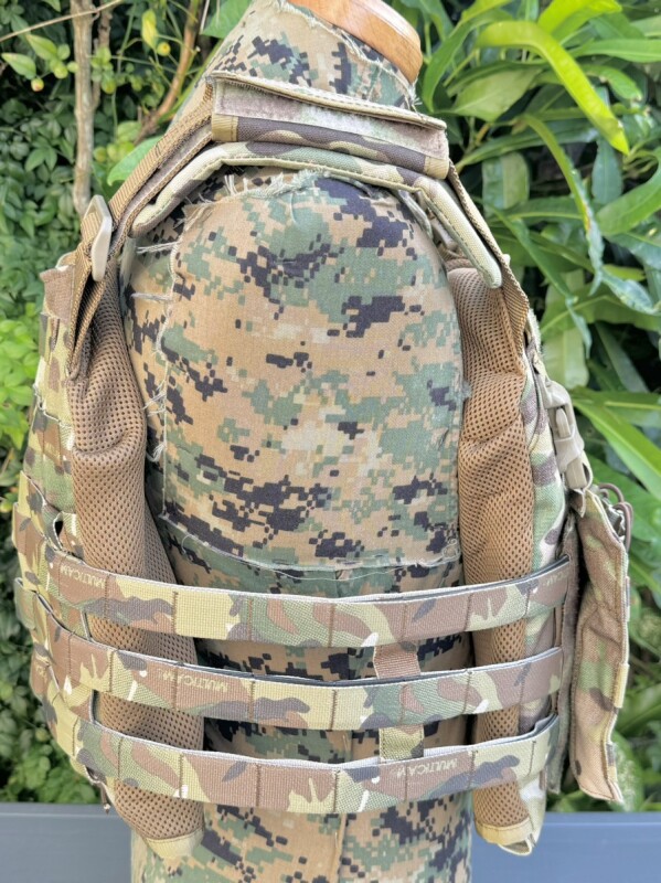 海兵隊実物 新型オードナンス プレートキャリア M マルチカム 沖縄