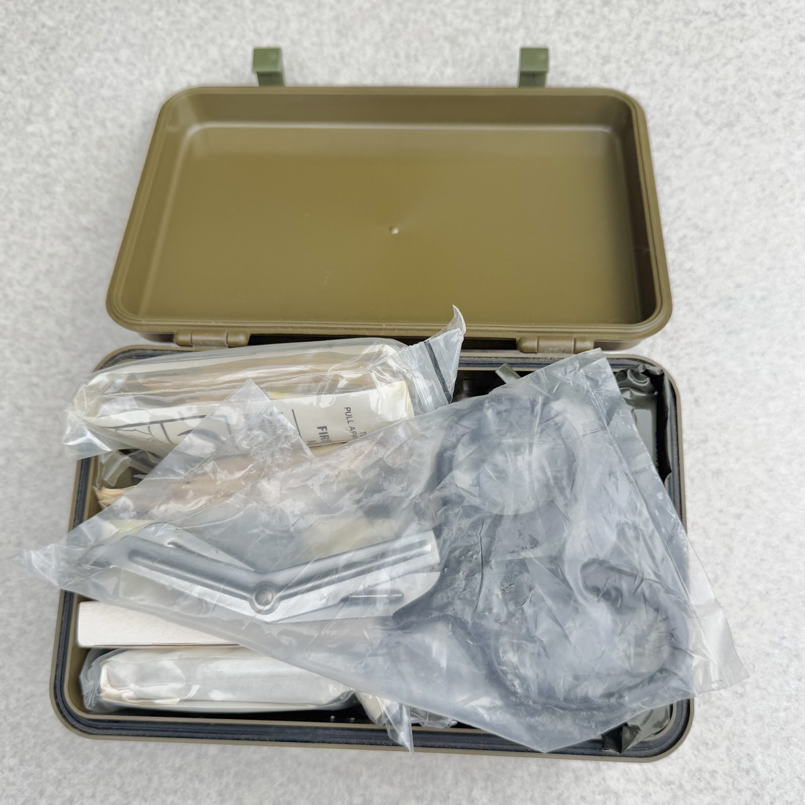 米軍実物 ファーストエイドキットセット BOX メディカル