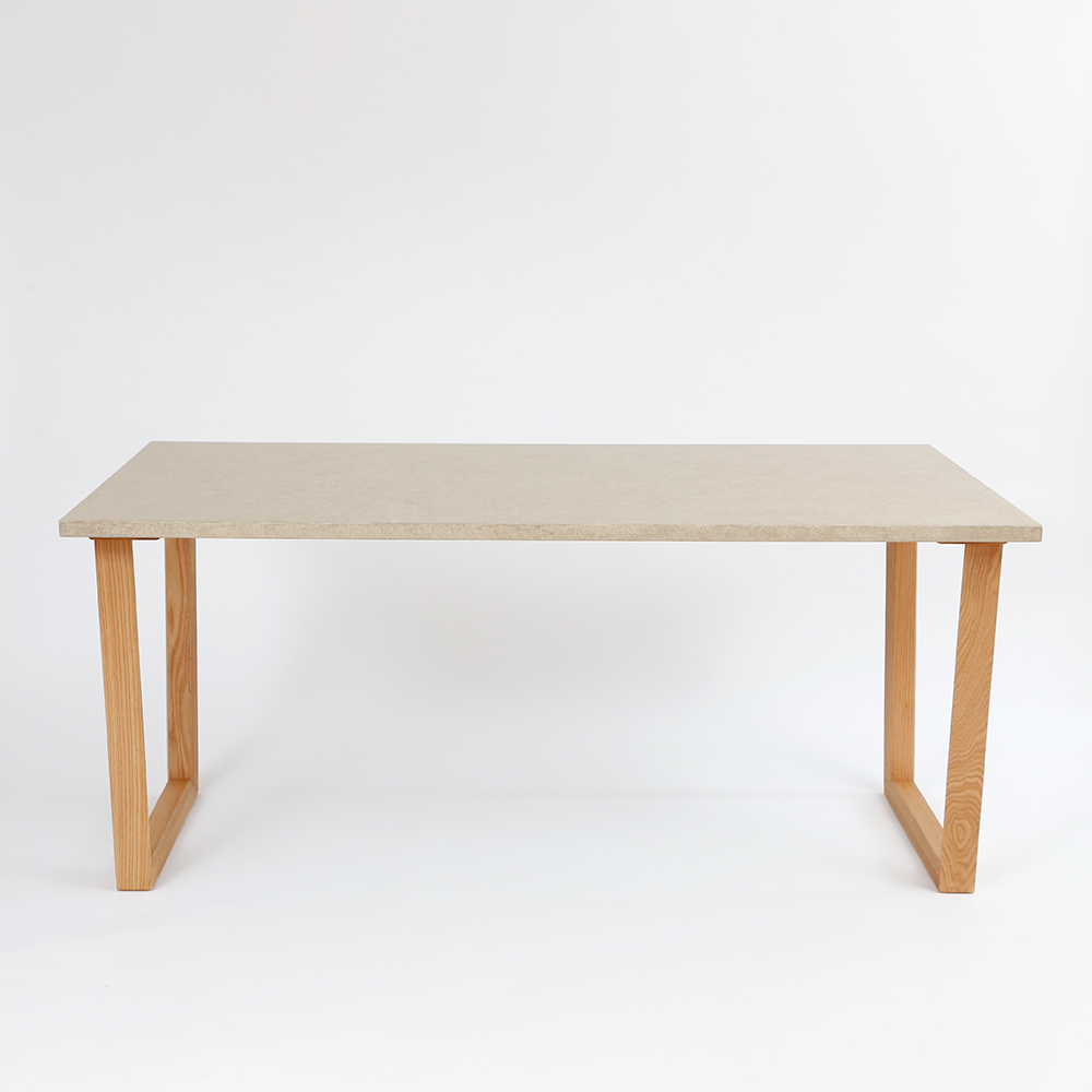 アクルテック ダイニングテーブル（横幅160 x 奥行85 cm