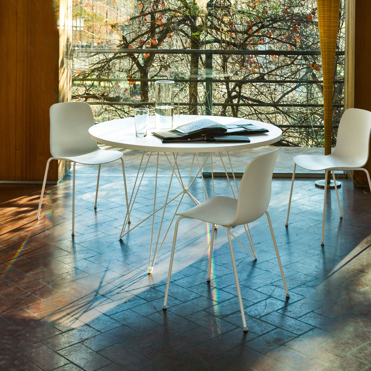 MAGIS（マジス）XZ3 Tavolo テーブル ラウンド Φ120 ホワイト×クローム