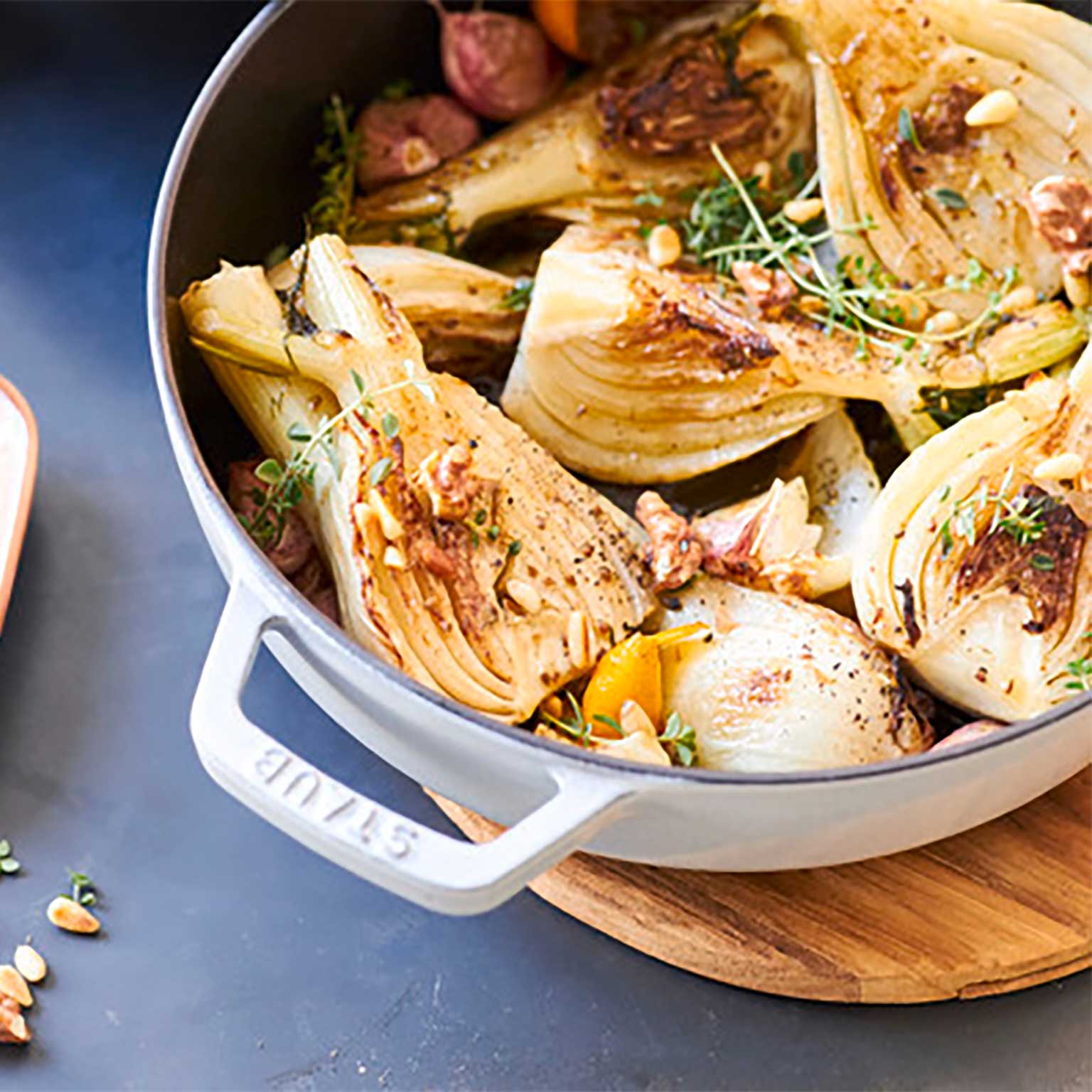 staub（ストウブ）ブレイザー ソースパン カンパーニュ 26cm | LIVING