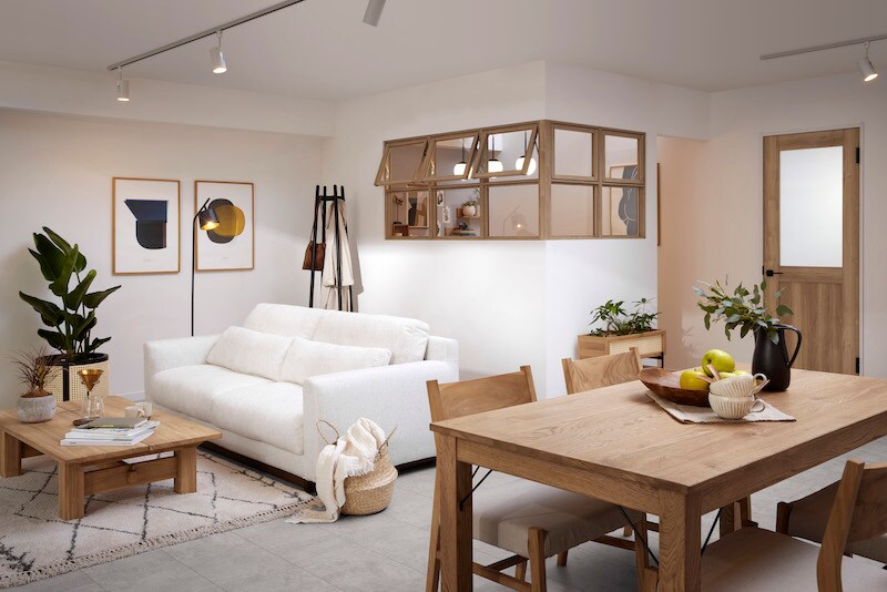 室内窓「デコマド」で“抜け感”をプラス。自然素材で作るナチュラル