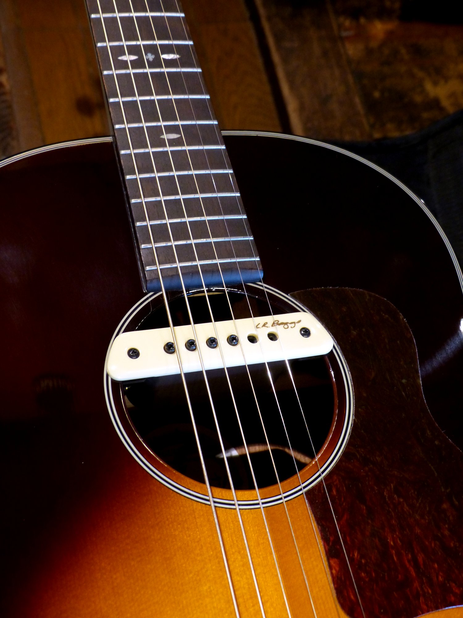 Headway '22 HJ-OSAMURAISAN II – 京町家のギターショップ ライトニン