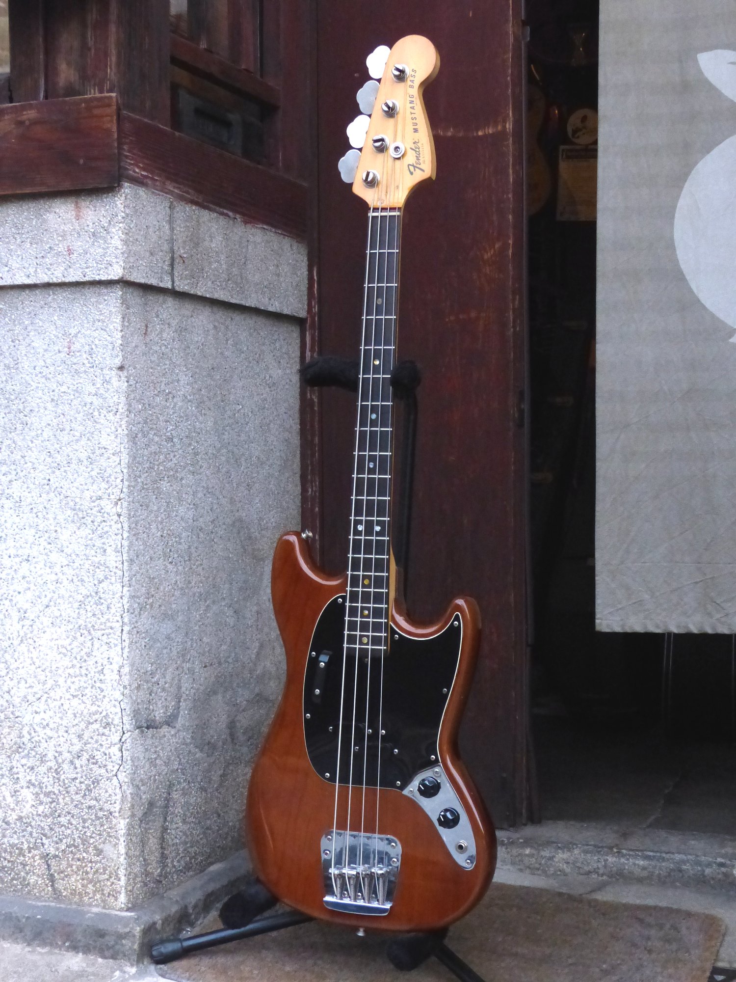 Fender '78 Mustang Bass – 京町家のギターショップ ライトニン