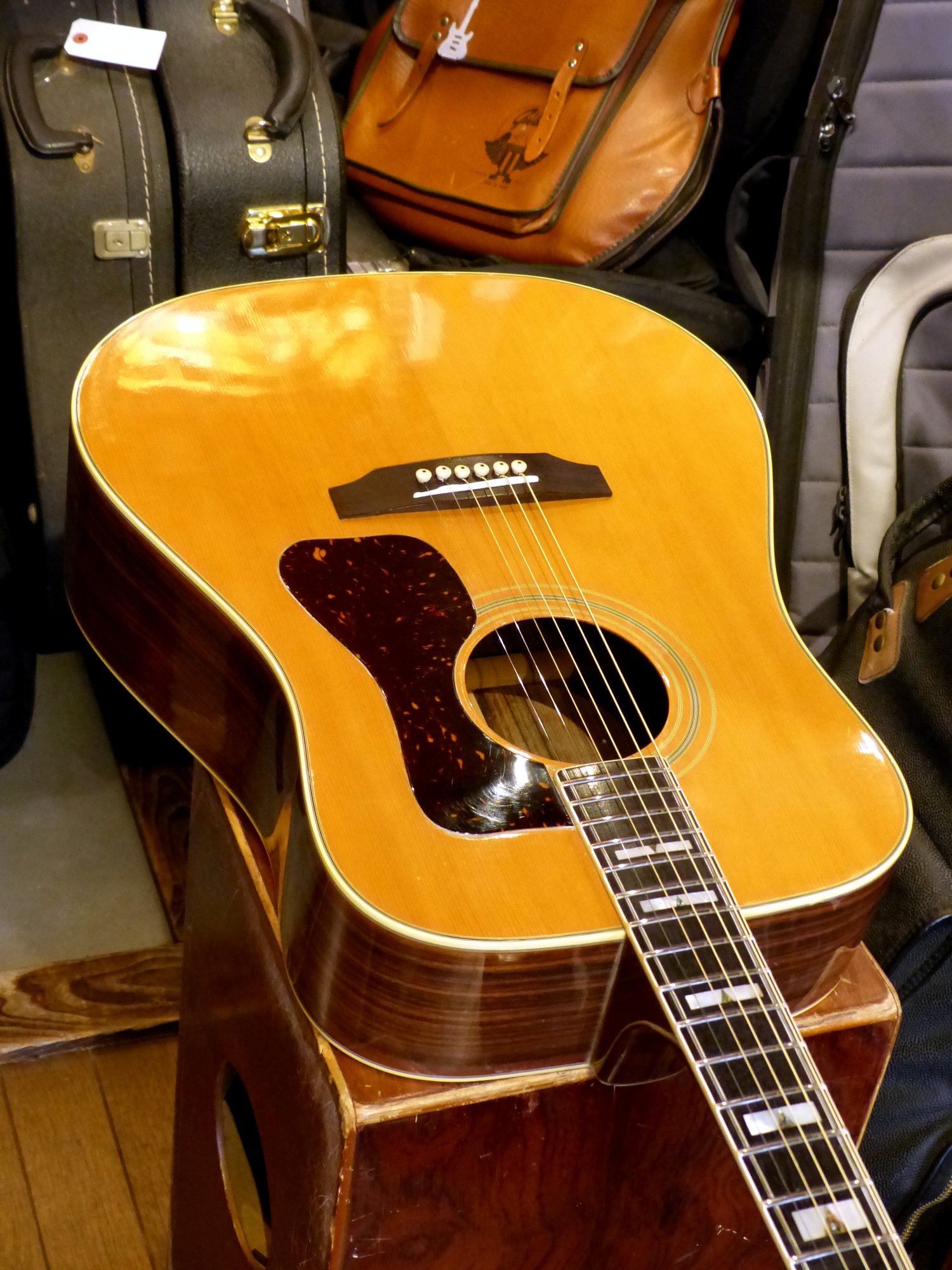 Aria '70s GL500 – 京町家のギターショップ ライトニン