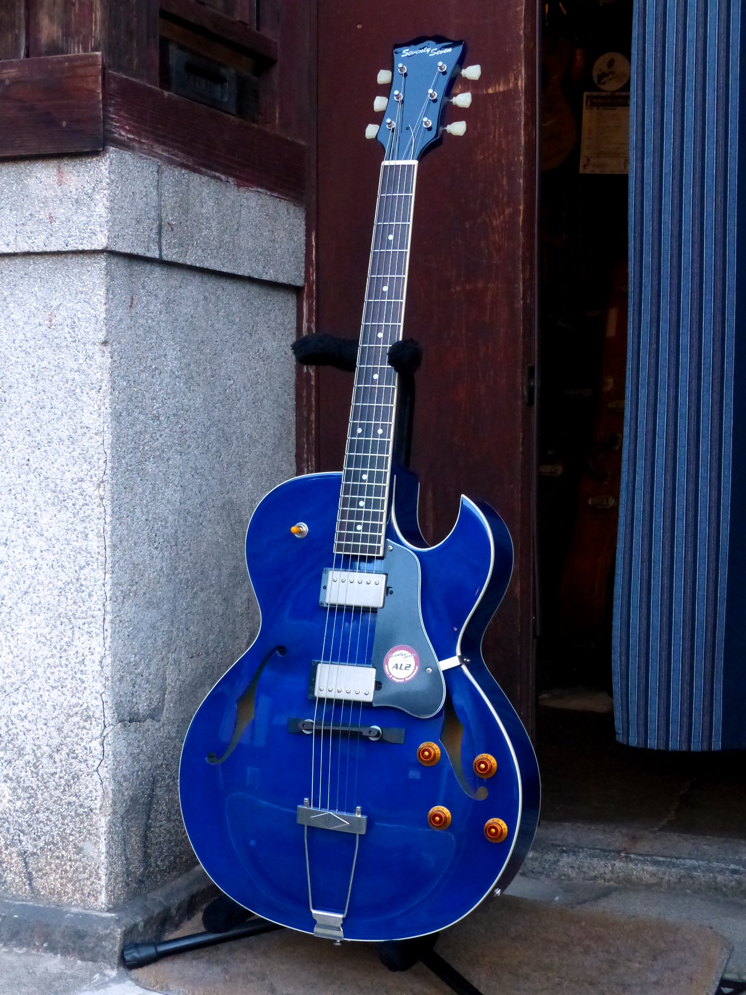 Seventy Seven Guitars '20 HAWK-STD DEEP JT DWN – 京町家のギター