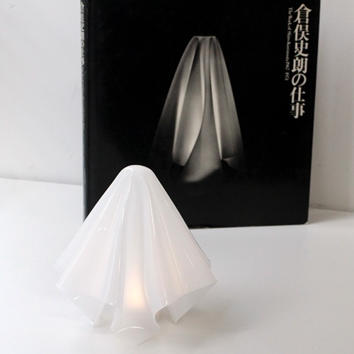 倉俣史朗の名作「オバQ」をハンカチサイズで再現｜NEWS｜ライト