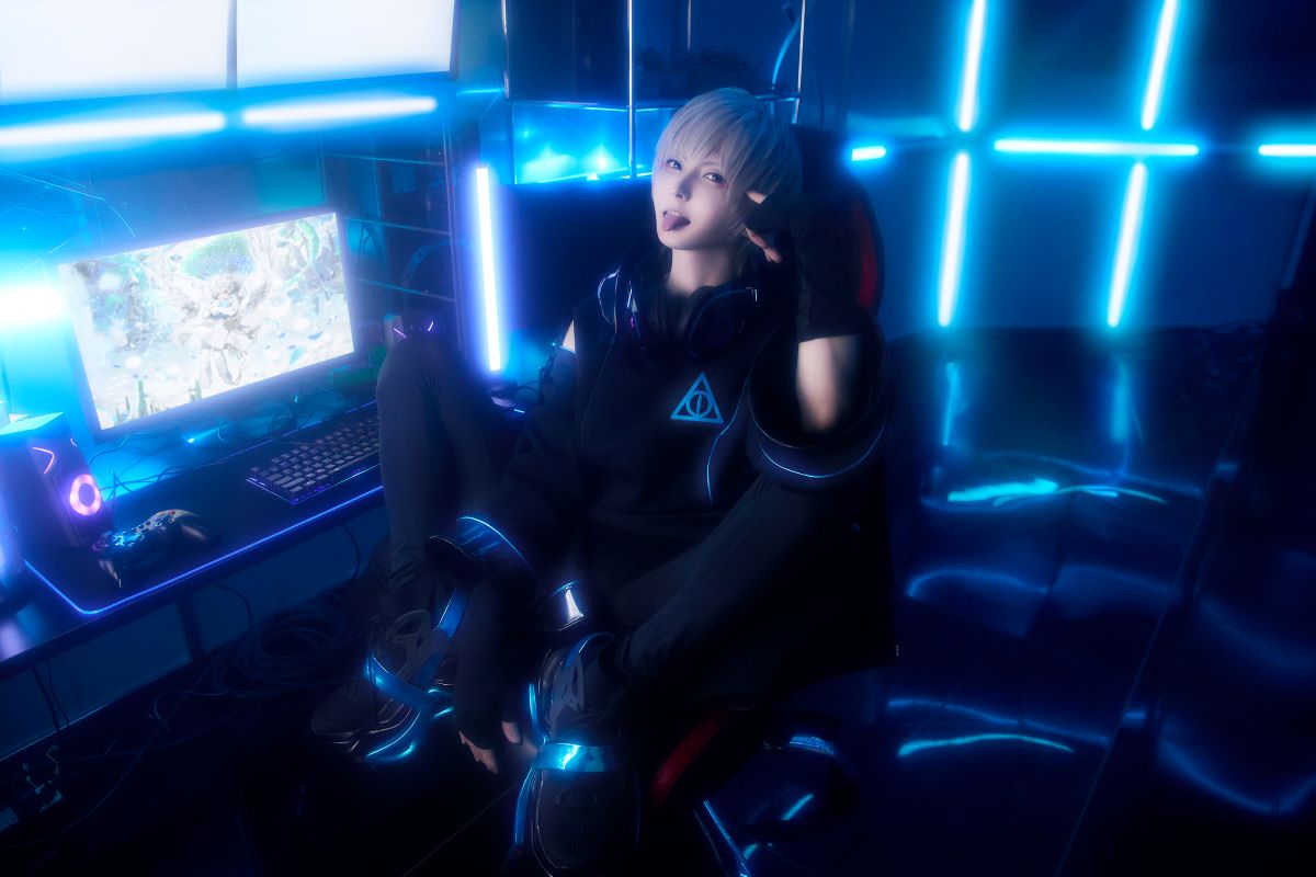 まふまふ、12月25日発売アルバム『世会色ユニバース』クロスフェード