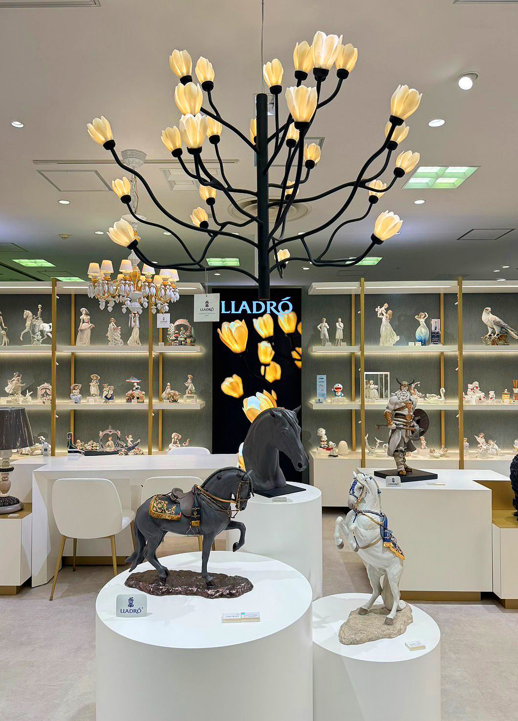 Reopening Osaka Takashimaya | リヤドロ公式オンライン