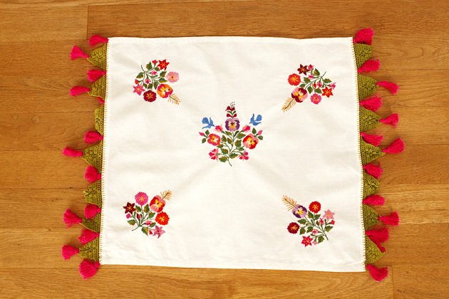 メキシコオアハカ州の刺繍クロス‐中南米の手作りと輸入雑貨