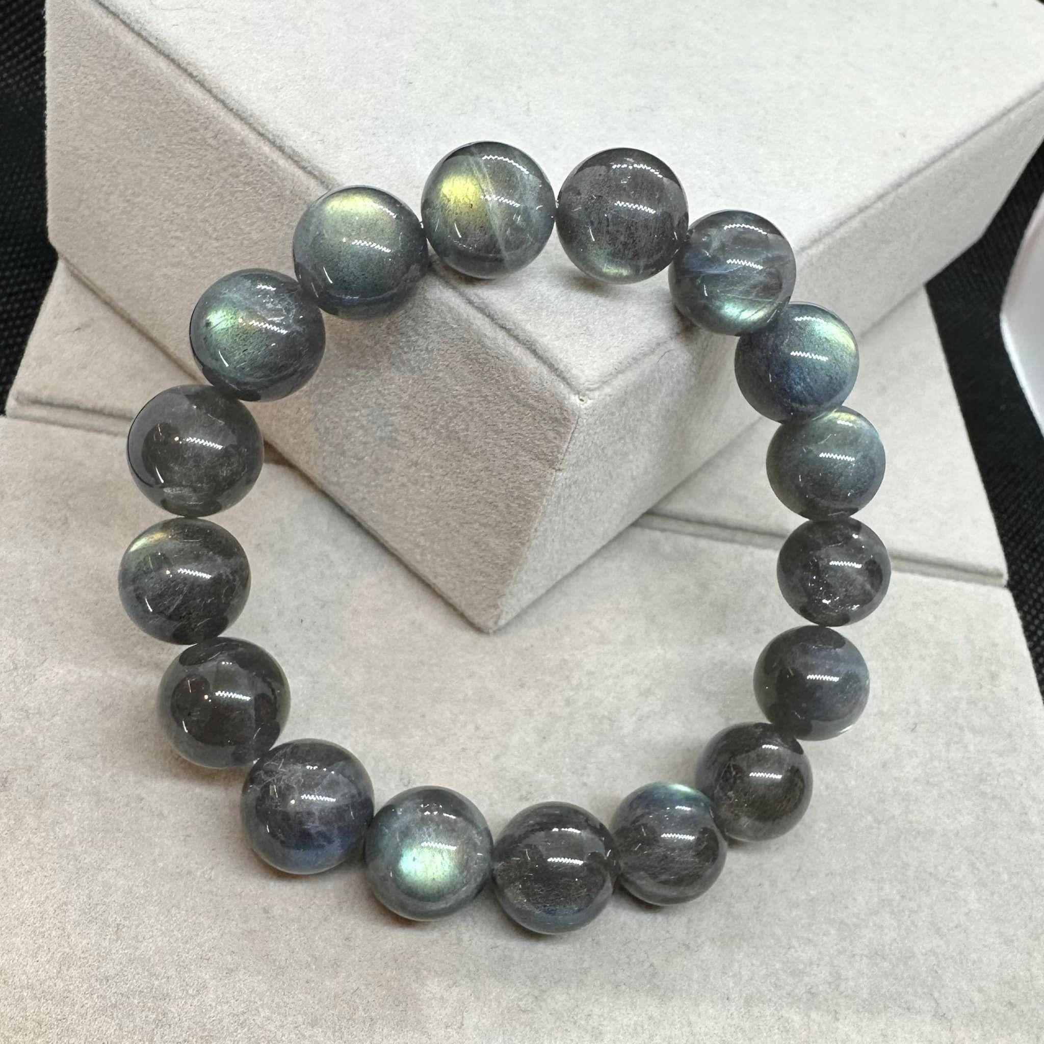 ラブラドライト 極上高品質 天然物 マダガスカル産 極上シラー 12.5mm