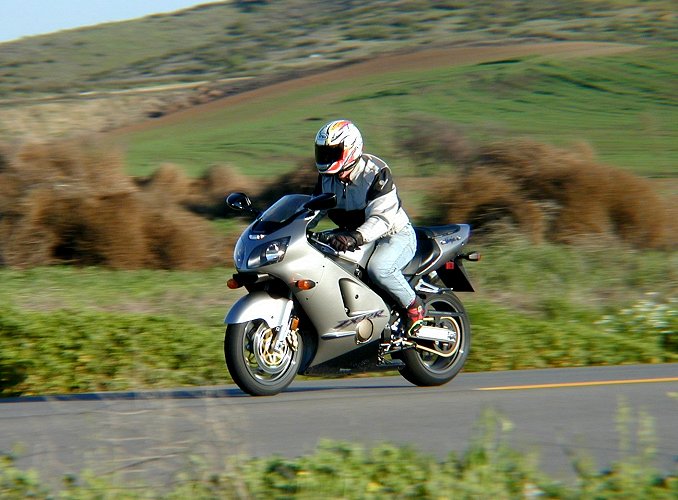 2001 Kawasaki ZX-12R: MD Ride Review | MotorcycleDaily.com