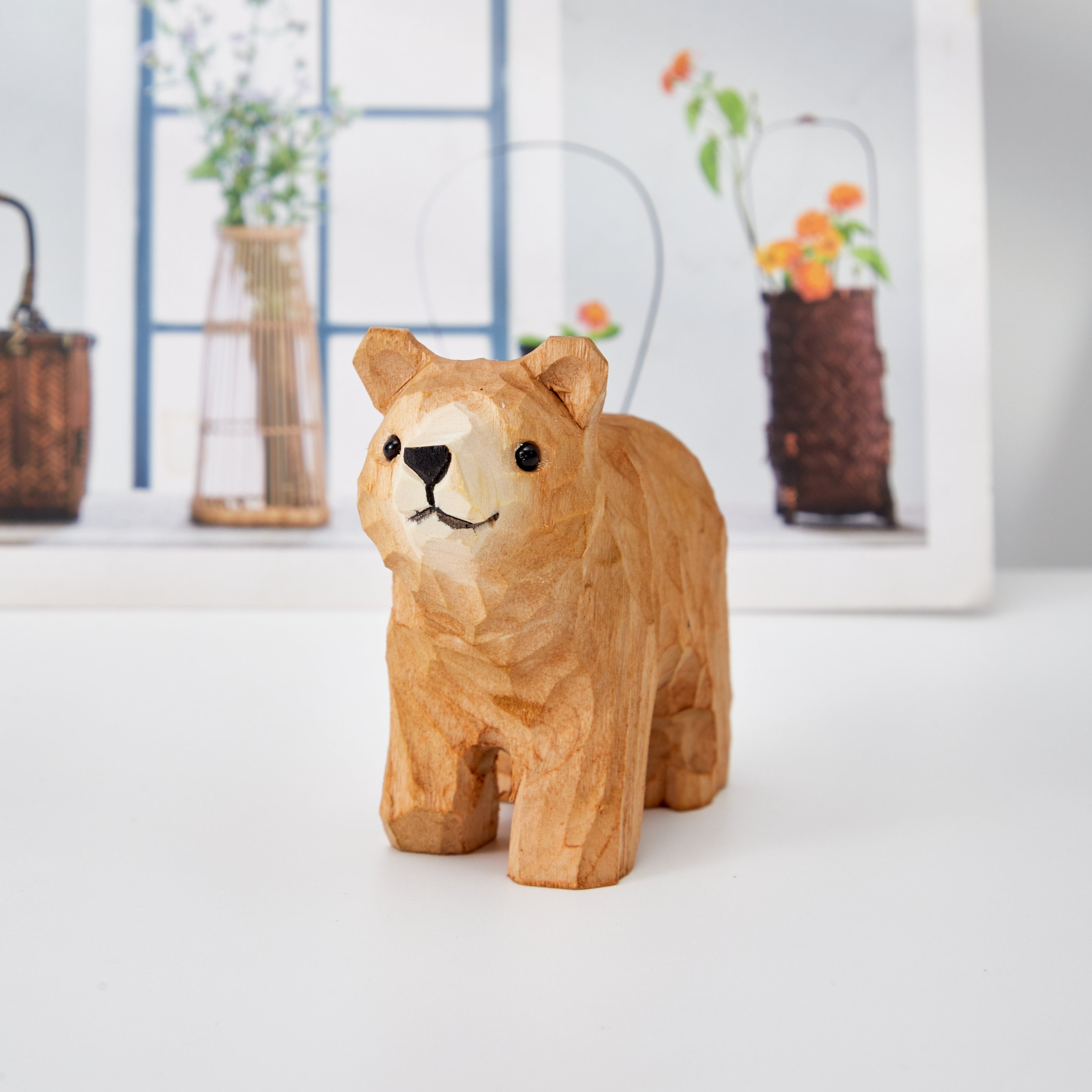 Kiguma Carved Wooden Brown Bear – Mokuomo