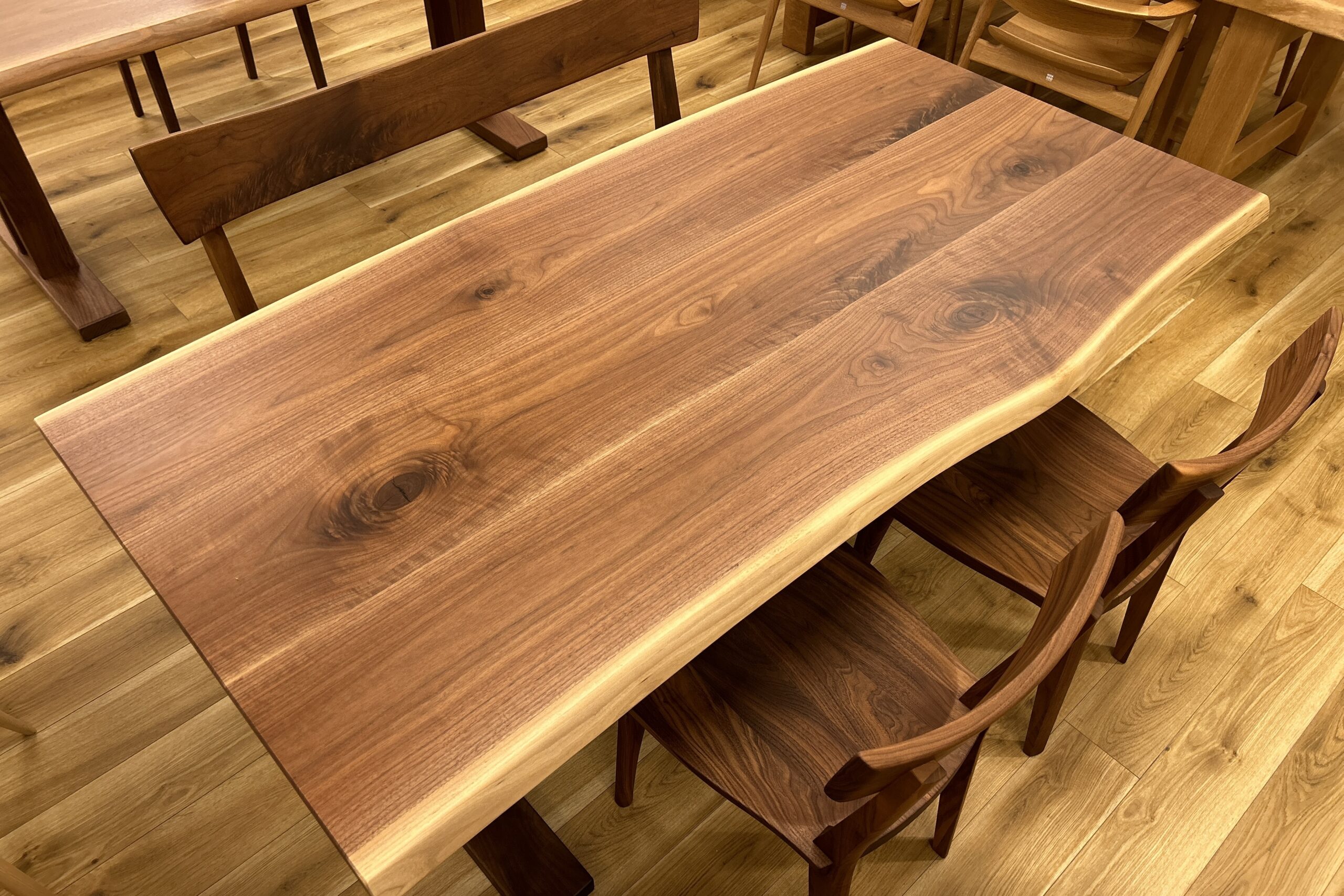 売約済み】ブラックウォールナット 耳付き三枚接ぎ無垢テーブル W1800