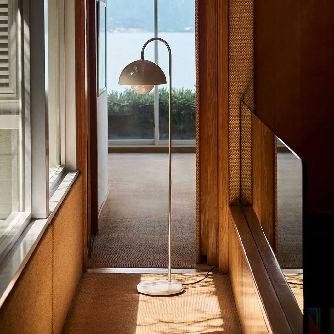 Flowerpot フロアランプ VP12 グレーベージュ(グレーベージュ)：ホーム