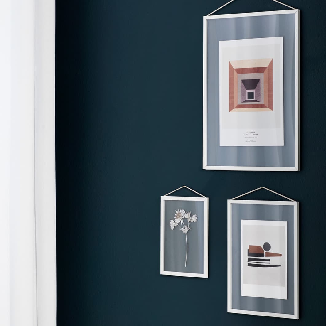 Moebe フレーム A2 ホワイト(A2 ホワイト)：ポスター & アーティスト