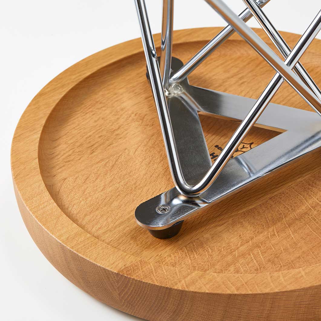 柳 宗理 紋次郎スツール：ホーム