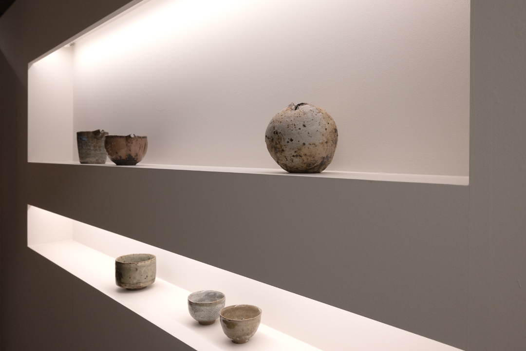 川口武亮展」の器が並びました | 百福